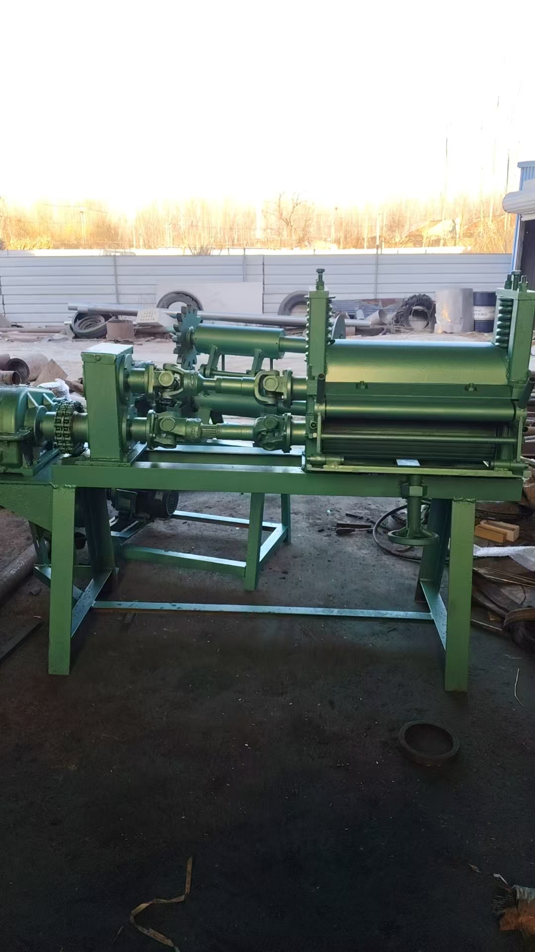 Was macht die fabrikmäßig hergestellten Gummi-Knackmesser von Xinzhe Tools zu den Favoriten globaler Gummi-Recycler?