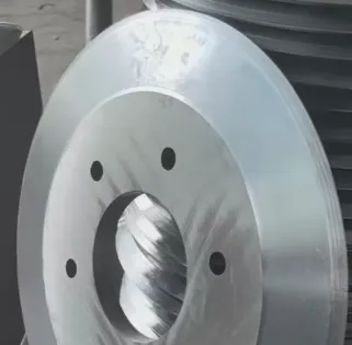 Wie können indonesische Gummirecycler Ausfallzeiten mit langlebigen Shredder-Rundmessern verkürzen?